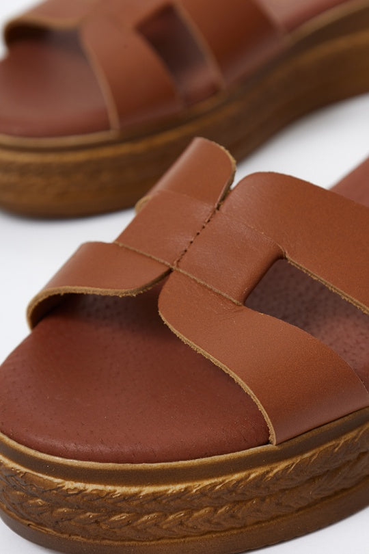 Hnedé kožené sandále PATRAS - Topánky