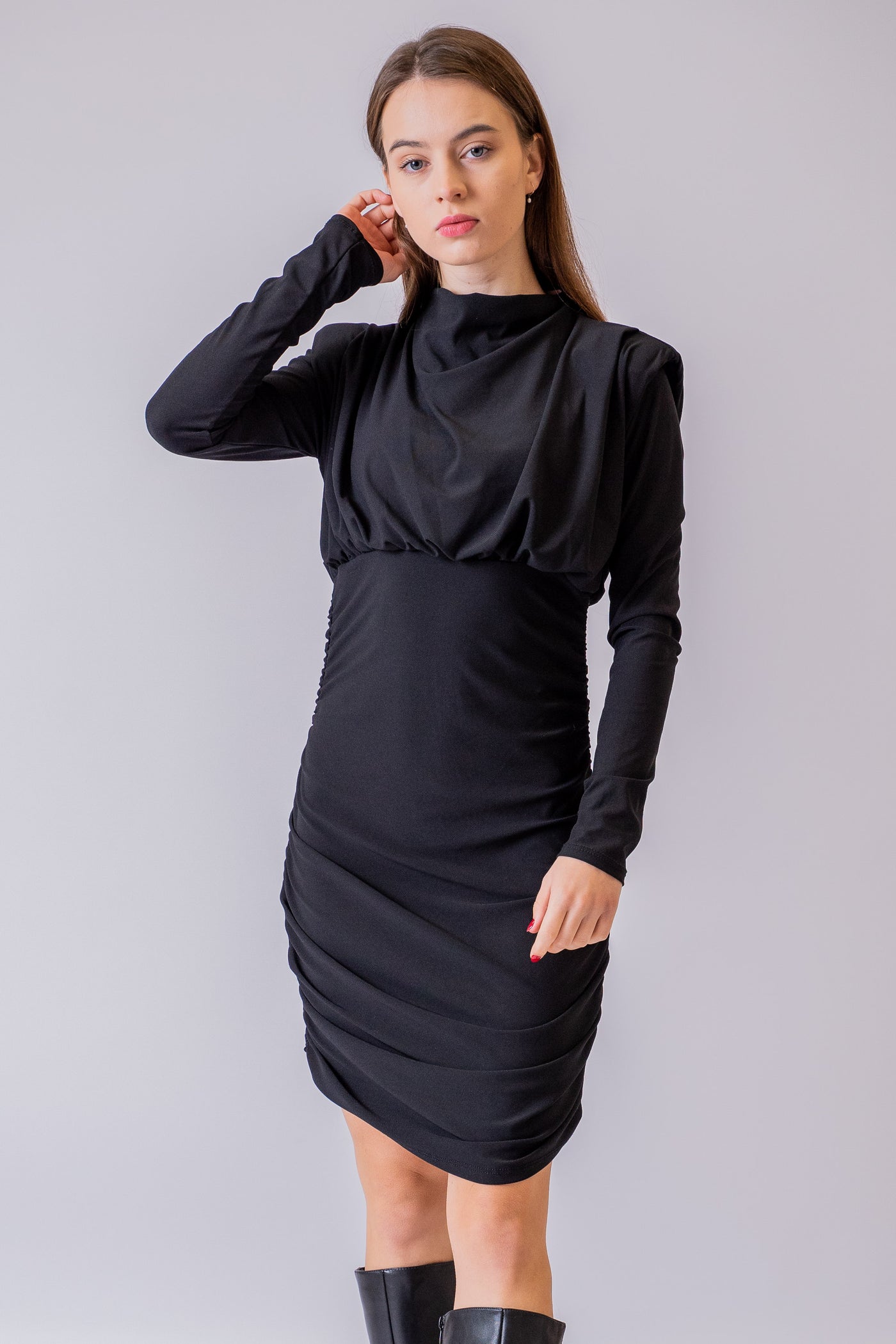 Čierne šaty Karra