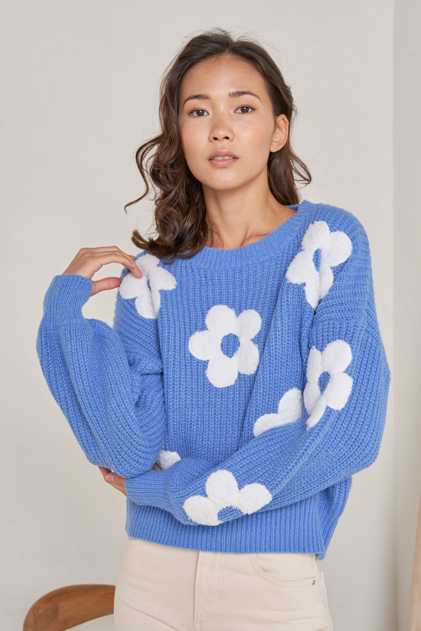 Modrý kvetinový sveter Chiara - UNI - Top
