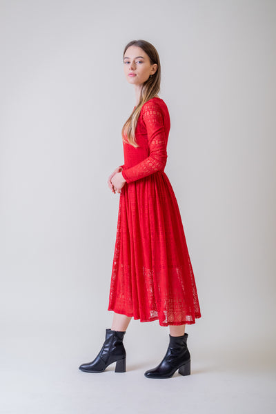 Červené áčkové midi šaty s dlhým rukávom - Šaty